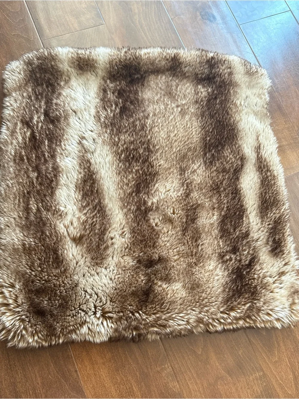 Pottery Barn brown faur fur pillow cover 18”x18” Brown